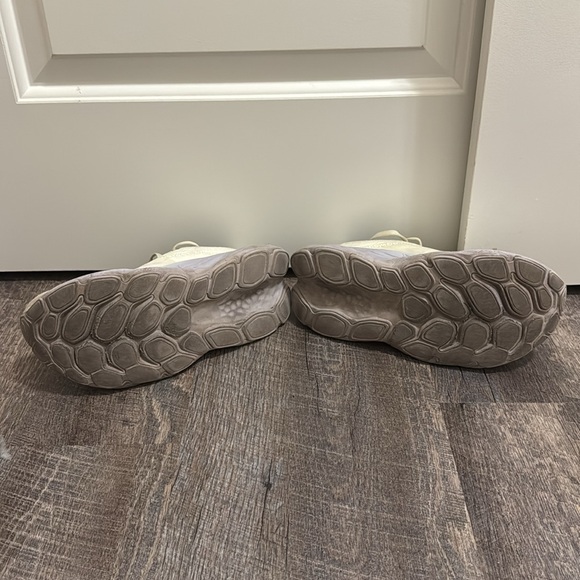 Fresh Foam New Balance - Picture 4 of 6